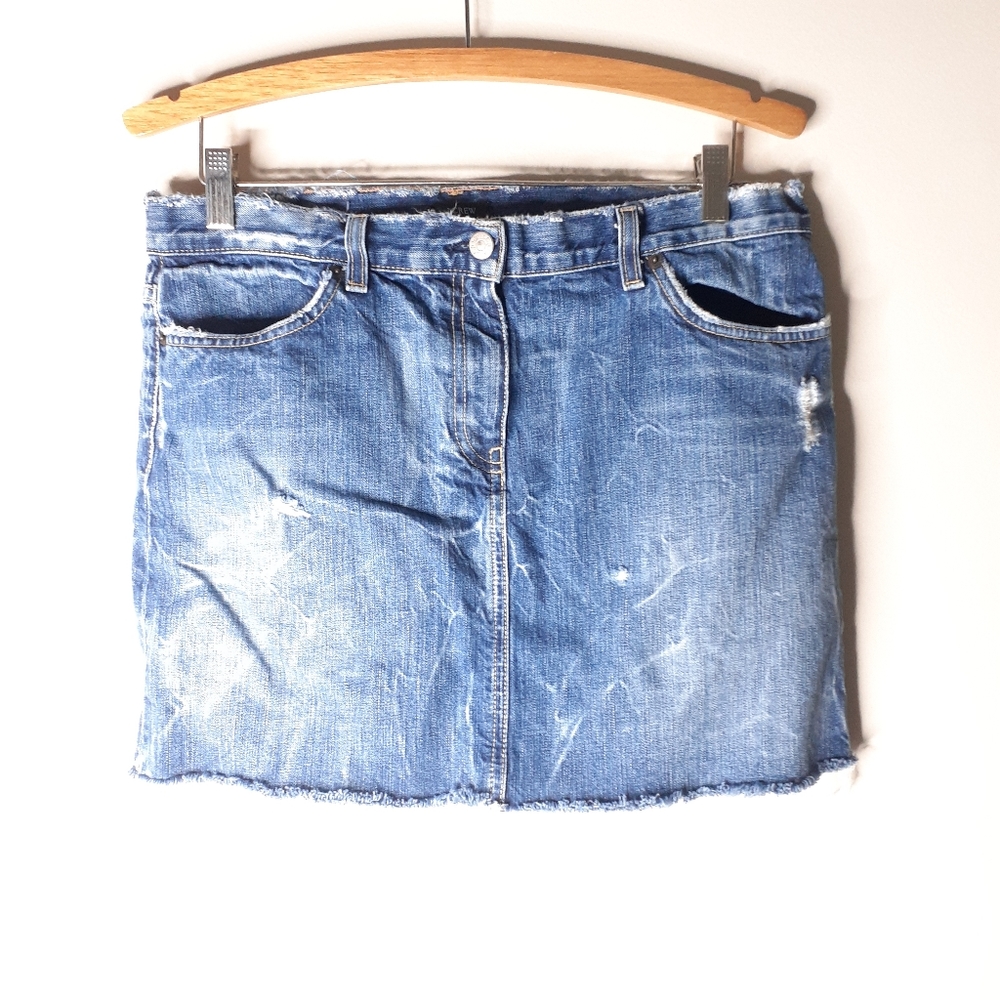 🎉 J. Crew vintage distressed Jean Skirt size 3 made in USA vintage